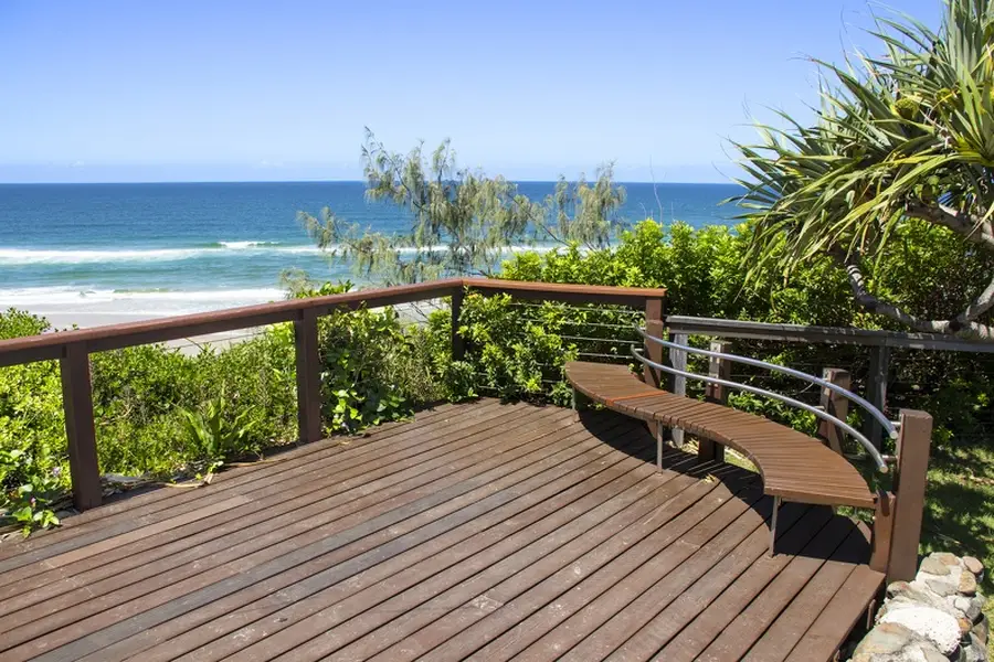 Choosing Materials That Extend Fence Lifespan Cleveland, TX